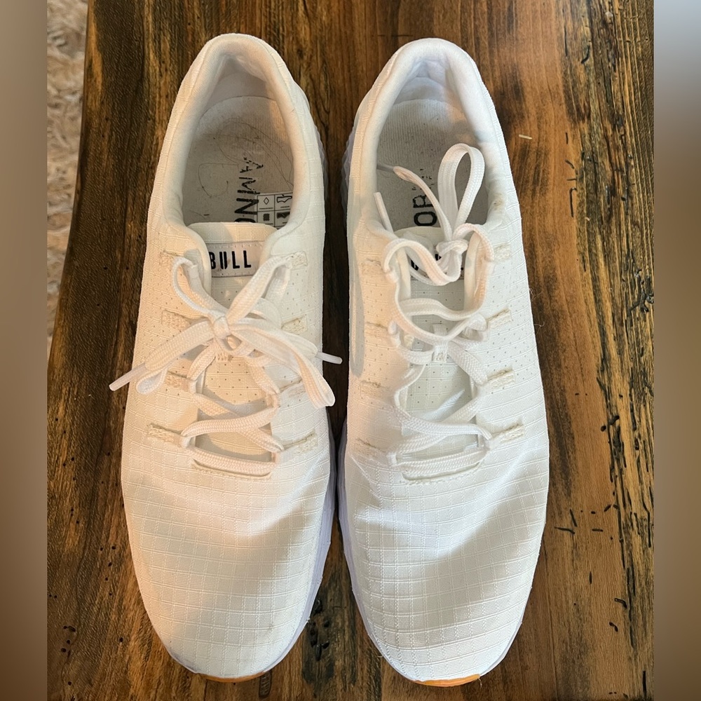 Nobull runners.  Men’s size 10 women’s size 11.5
